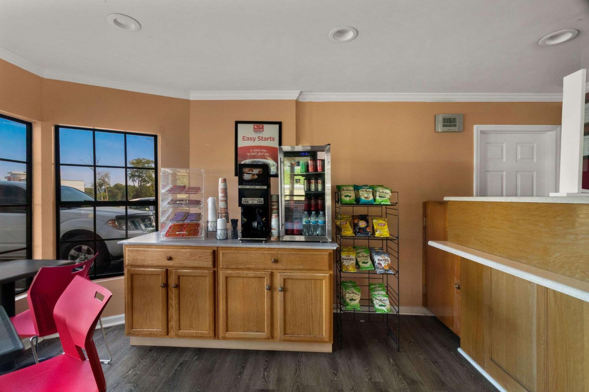 Econo Lodge Cornersville Eksteriør bilde