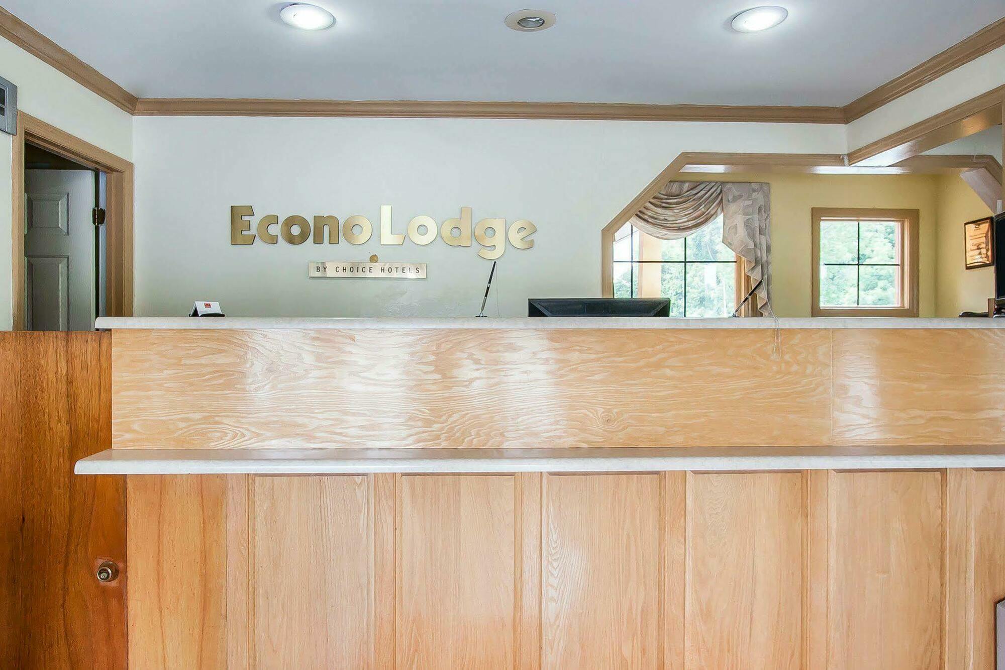 Econo Lodge Cornersville Eksteriør bilde